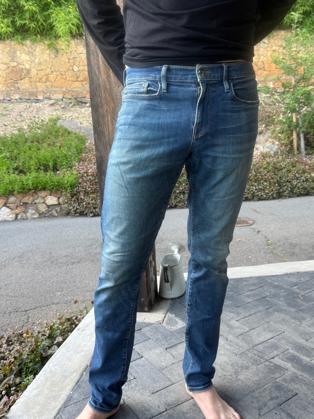 Frame Denim Light Blue Jeans with Contrast Stitching